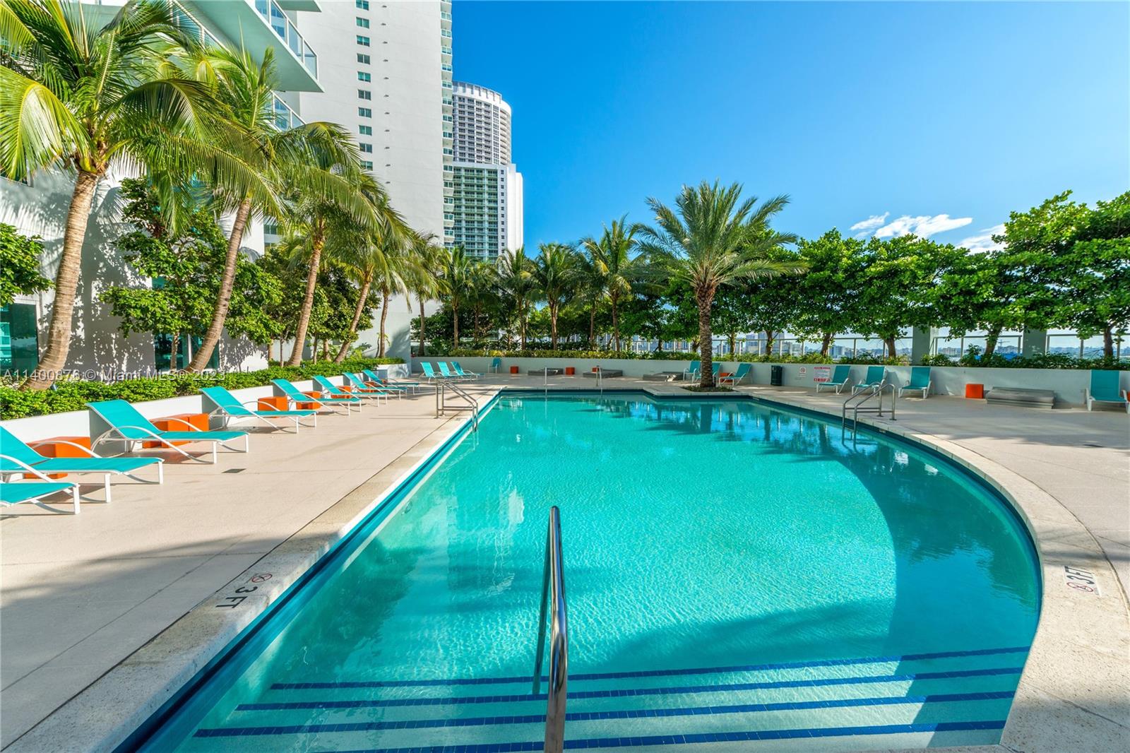 1900 N Bayshore Dr Unit: 2702