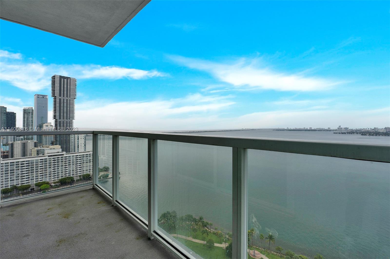 1900 N Bayshore Dr Unit: 2702