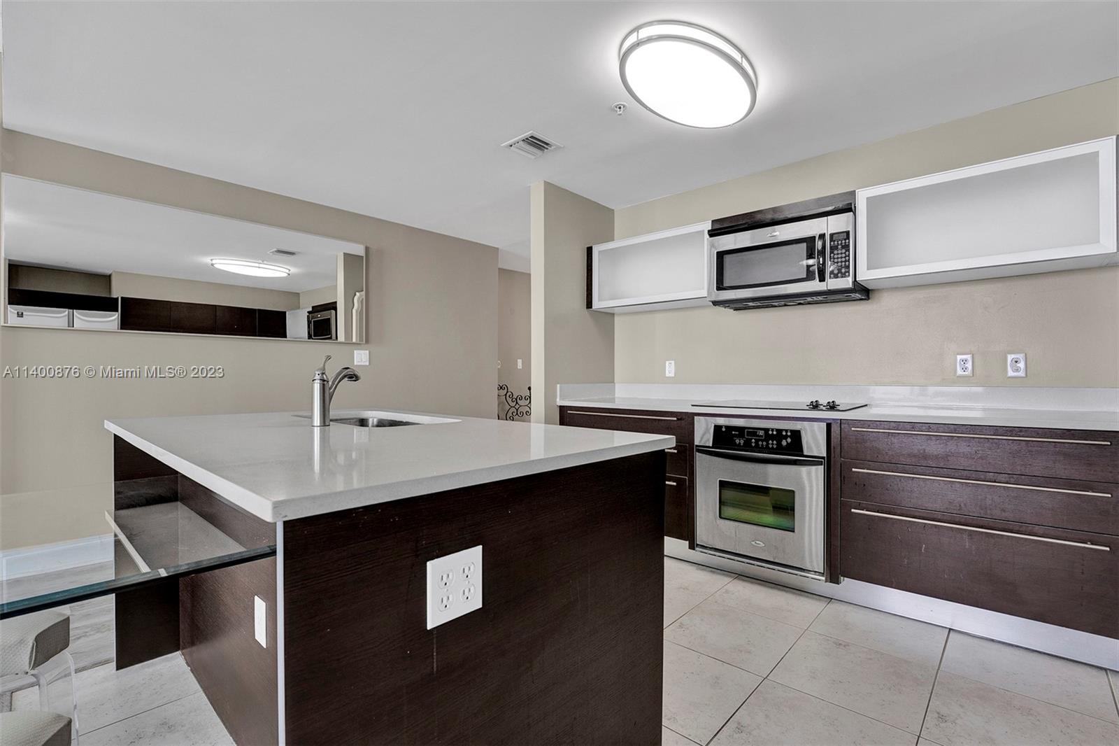 1900 N Bayshore Dr Unit: 2702