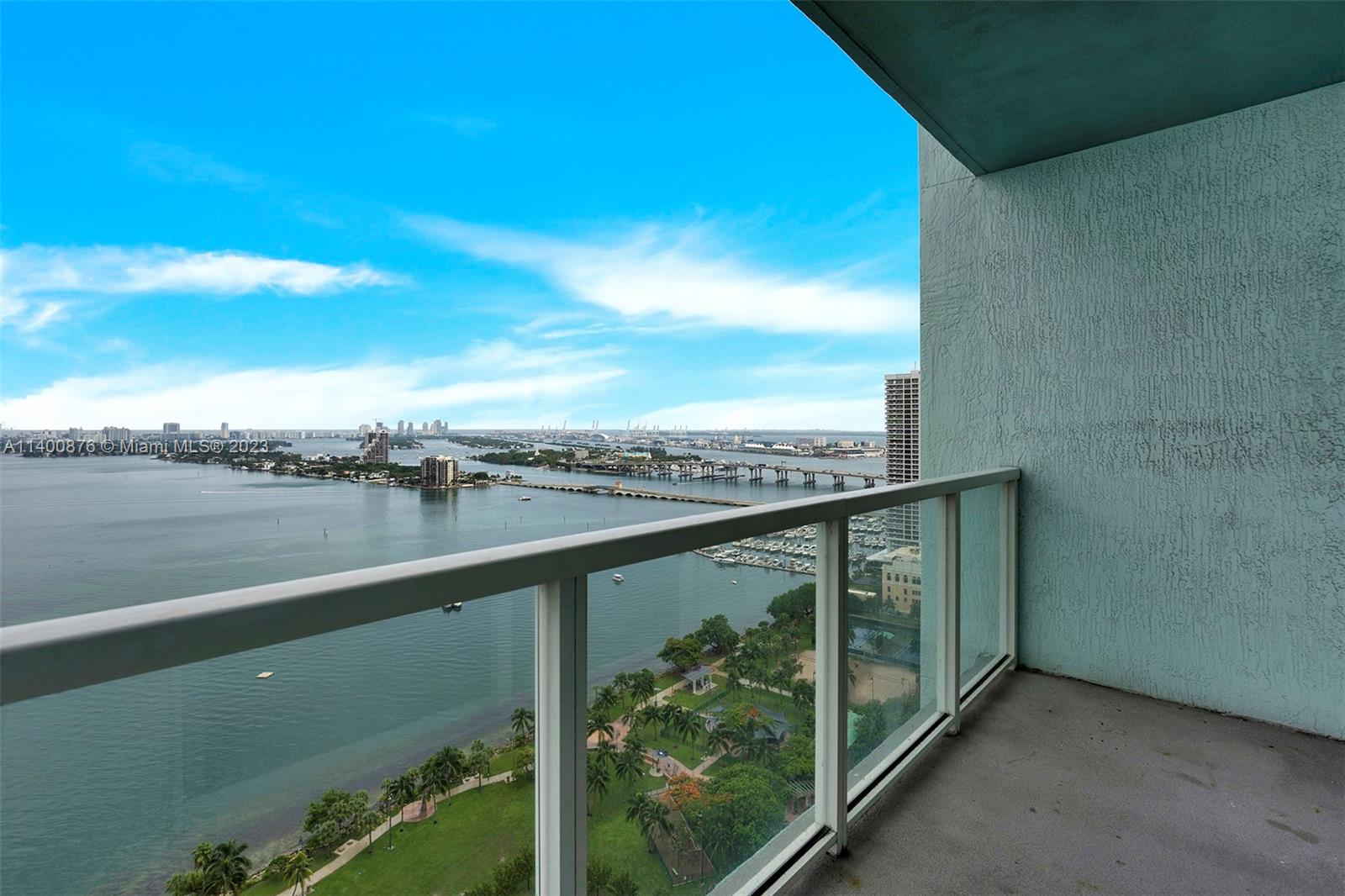 1900 N Bayshore Dr Unit: 2702