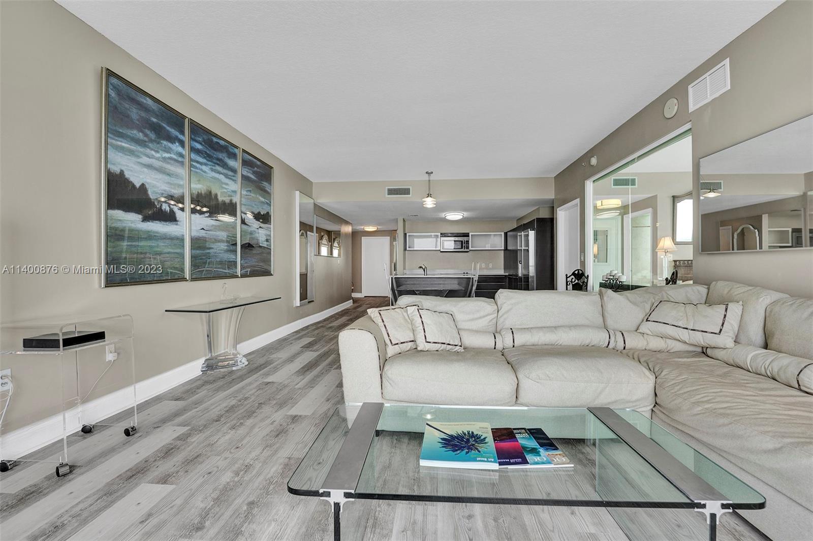 1900 N Bayshore Dr Unit: 2702