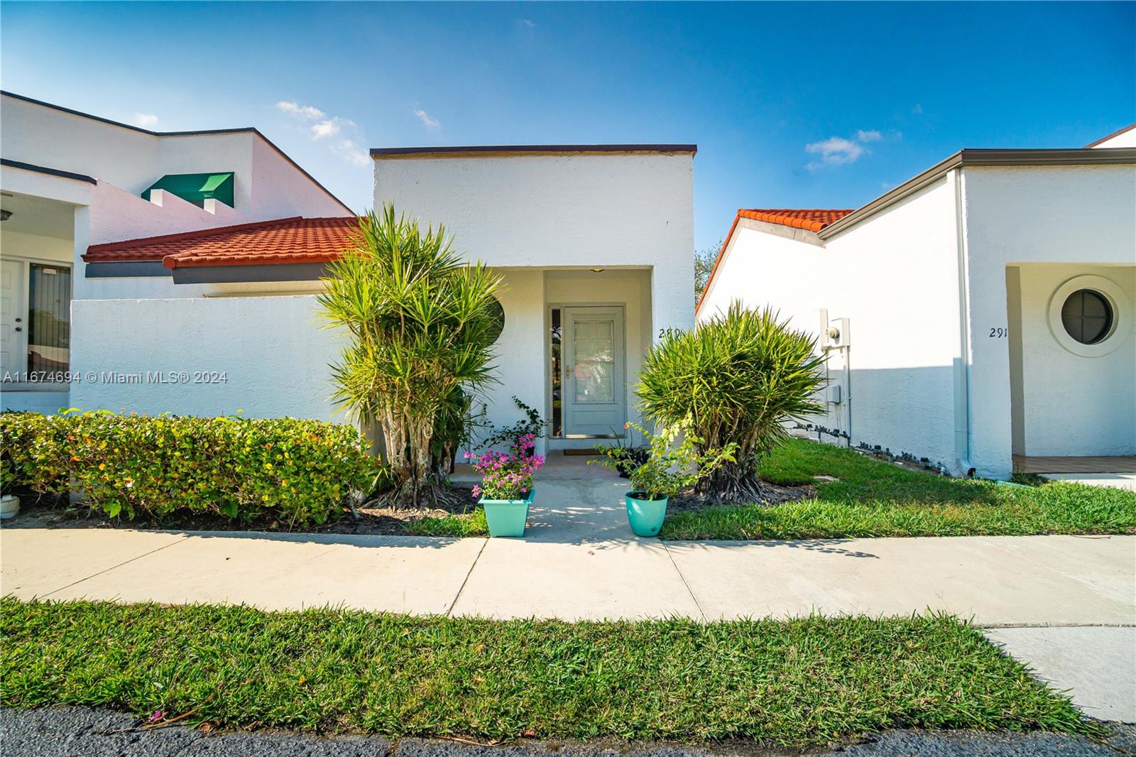 289 NW 36th Ave