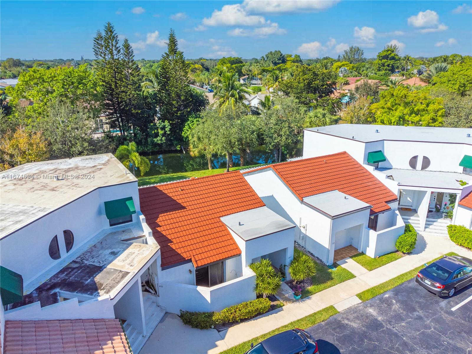 289 NW 36th Ave