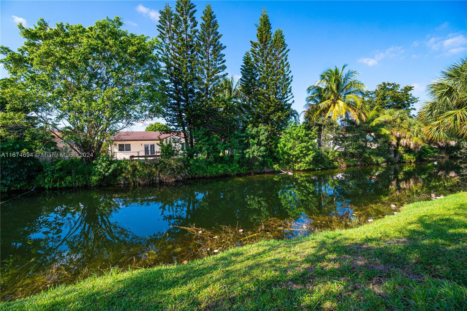 289 NW 36th Ave