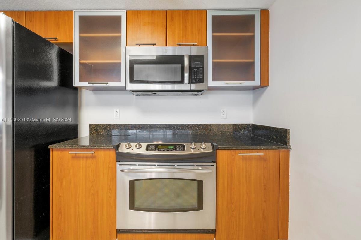 1800 N Bayshore Dr # 2114