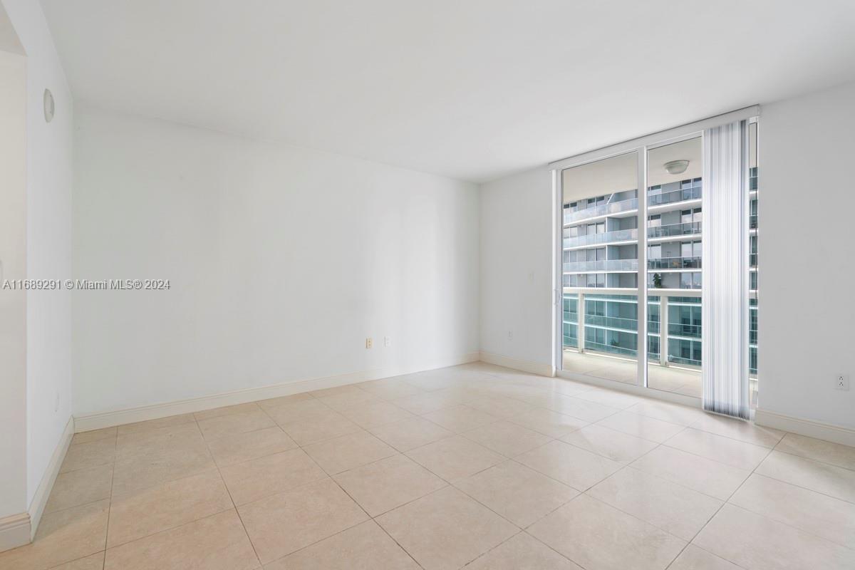 1800 N Bayshore Dr # 2114