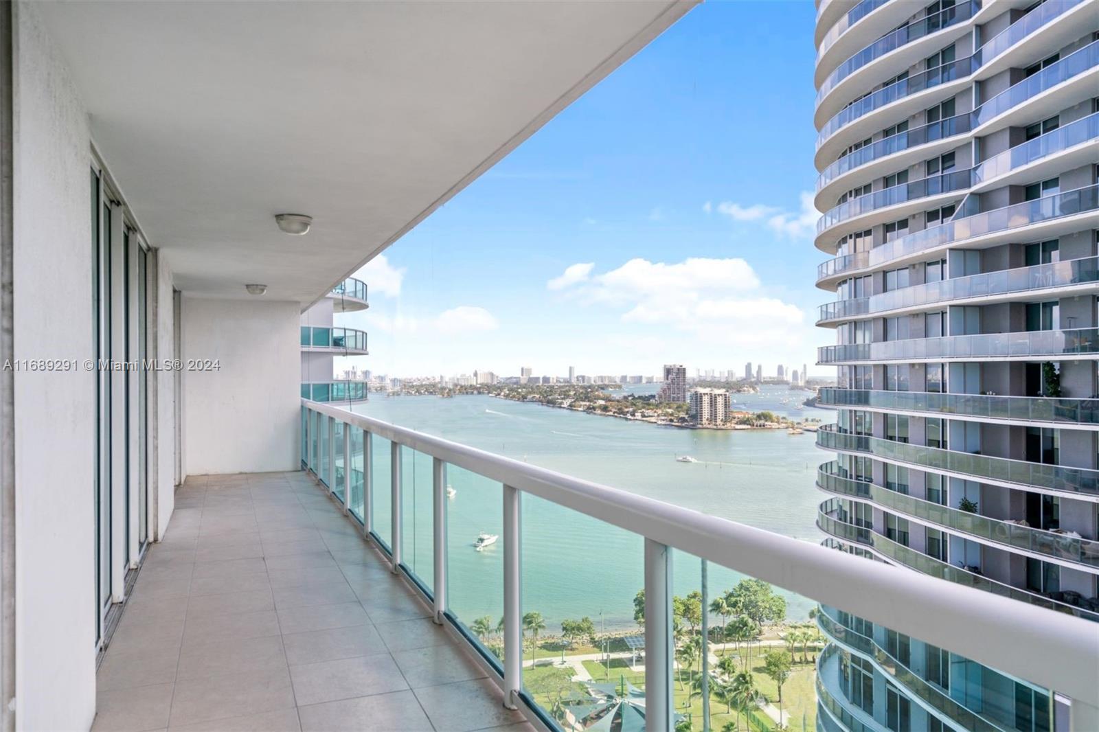 1800 N Bayshore Dr # 2114
