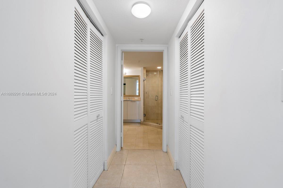 1800 N Bayshore Dr # 2114