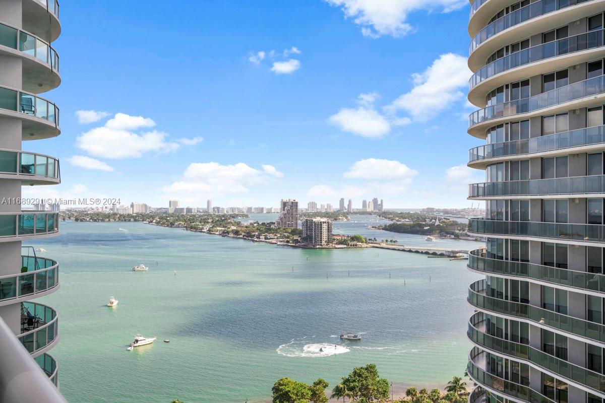 1800 N Bayshore Dr # 2114
