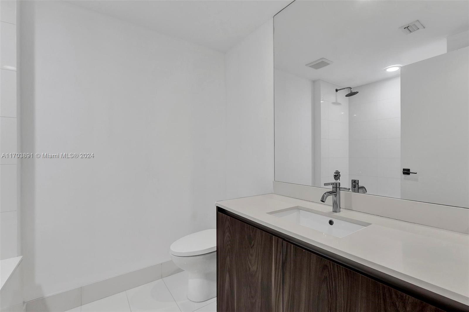 3131 NE 7th Ave # 4605