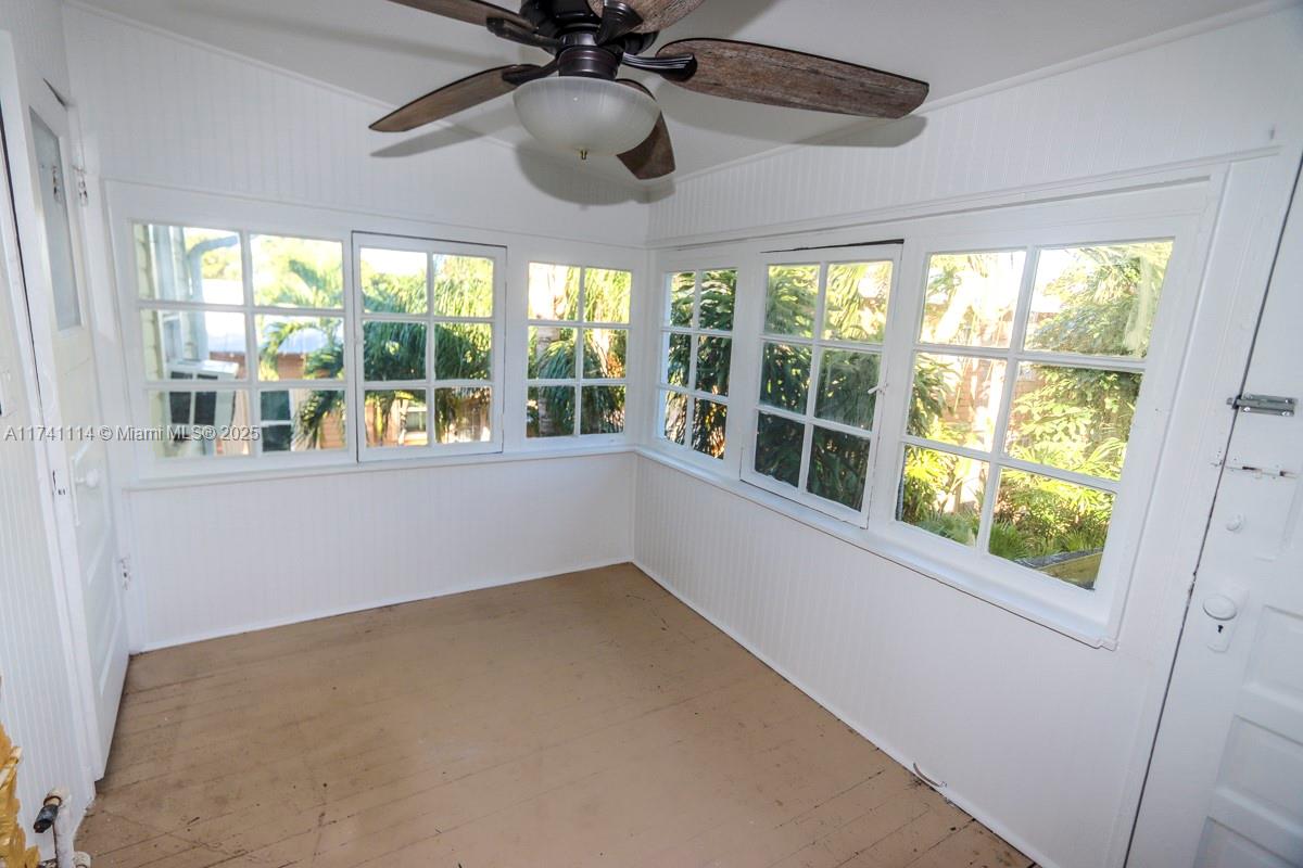 310 N Ocean Breeze # 4