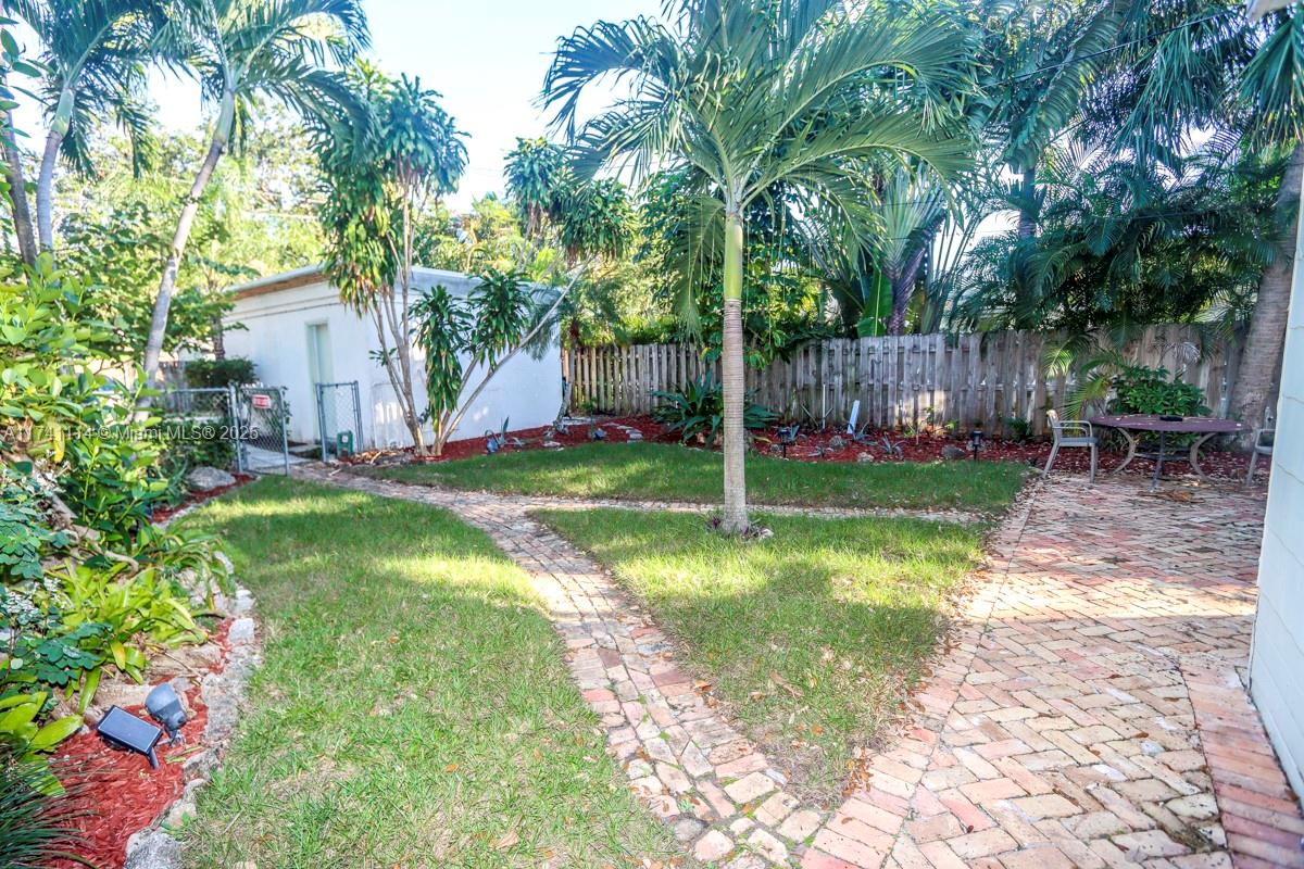310 N Ocean Breeze # 4