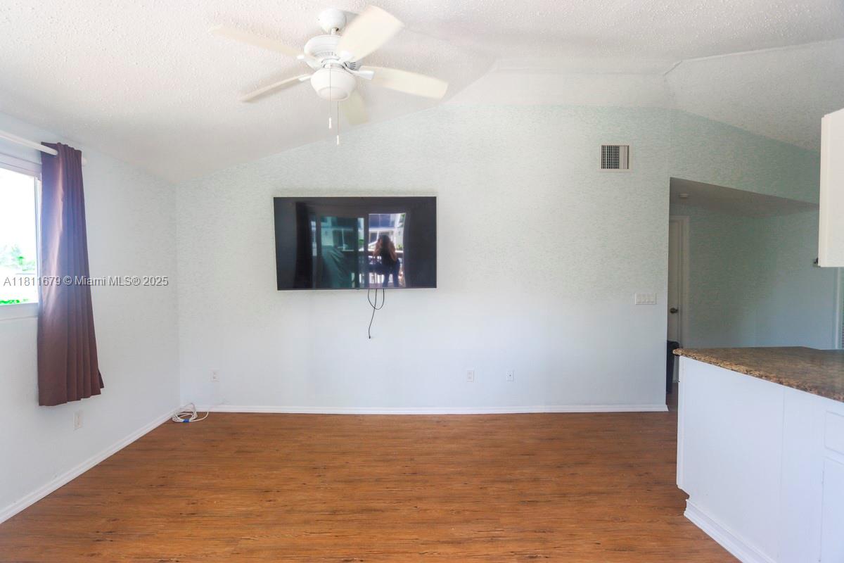 812 Chukker Rd # 3