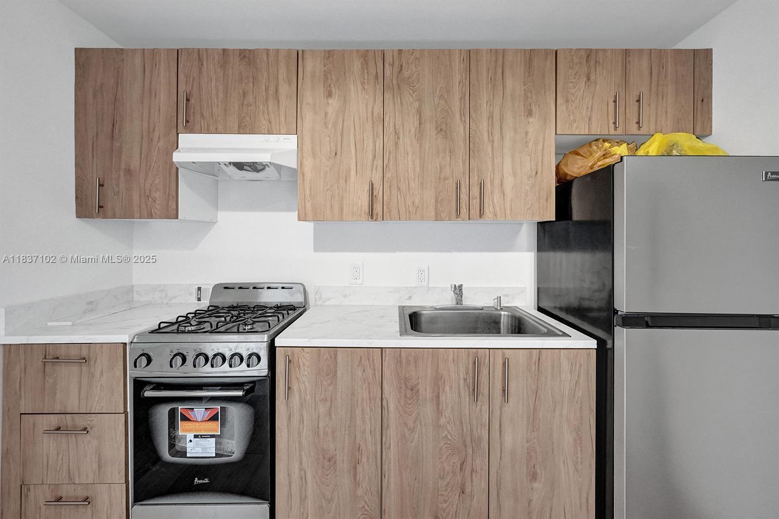 310 N Ocean Breeze # 3