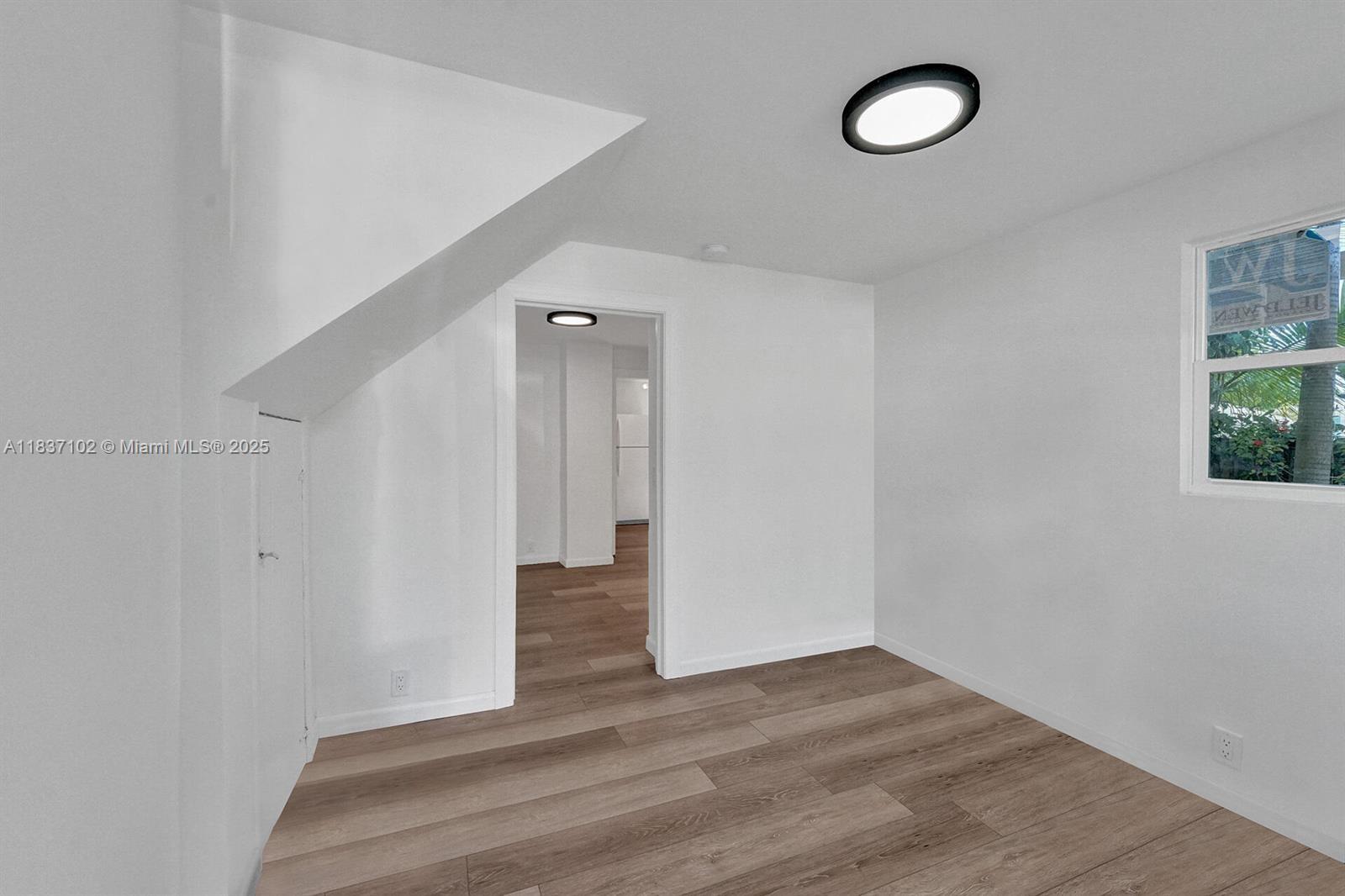 310 N Ocean Breeze # 3