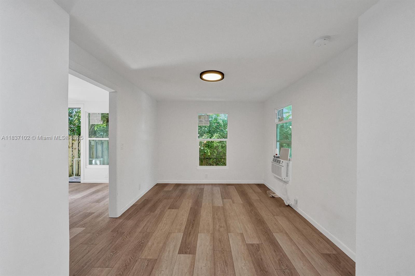 310 N Ocean Breeze # 3