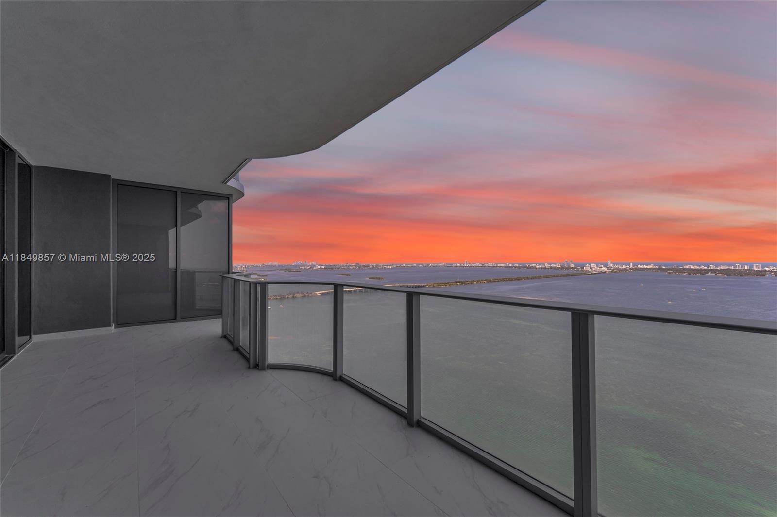 700 NE 24th St Unit: 4402