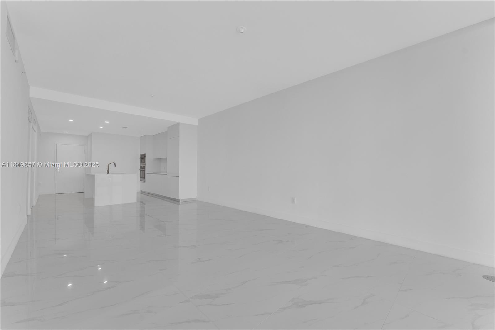 700 NE 24th St Unit: 4402