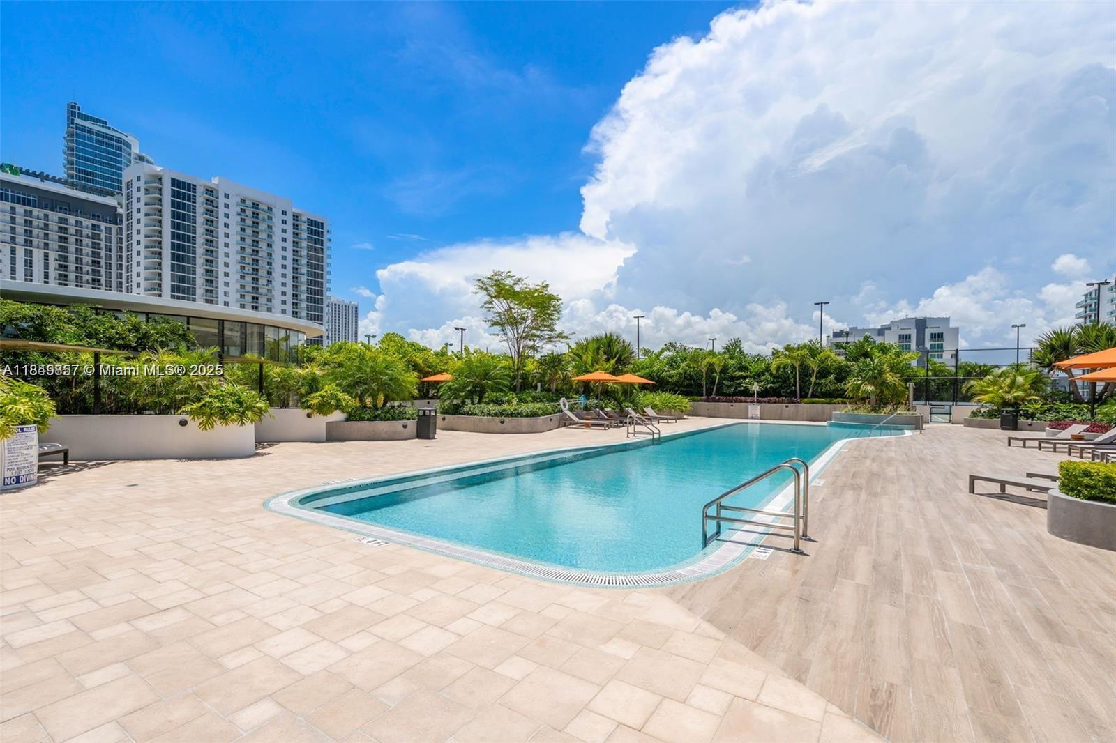 700 NE 24th St Unit: 4402