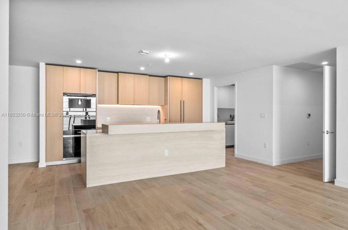 900 N Ocean Blvd # 1202