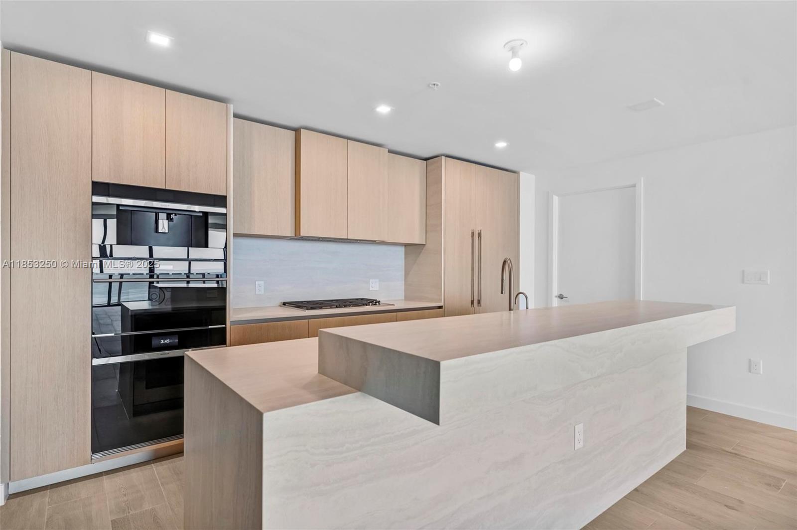 900 N Ocean Blvd # 1202