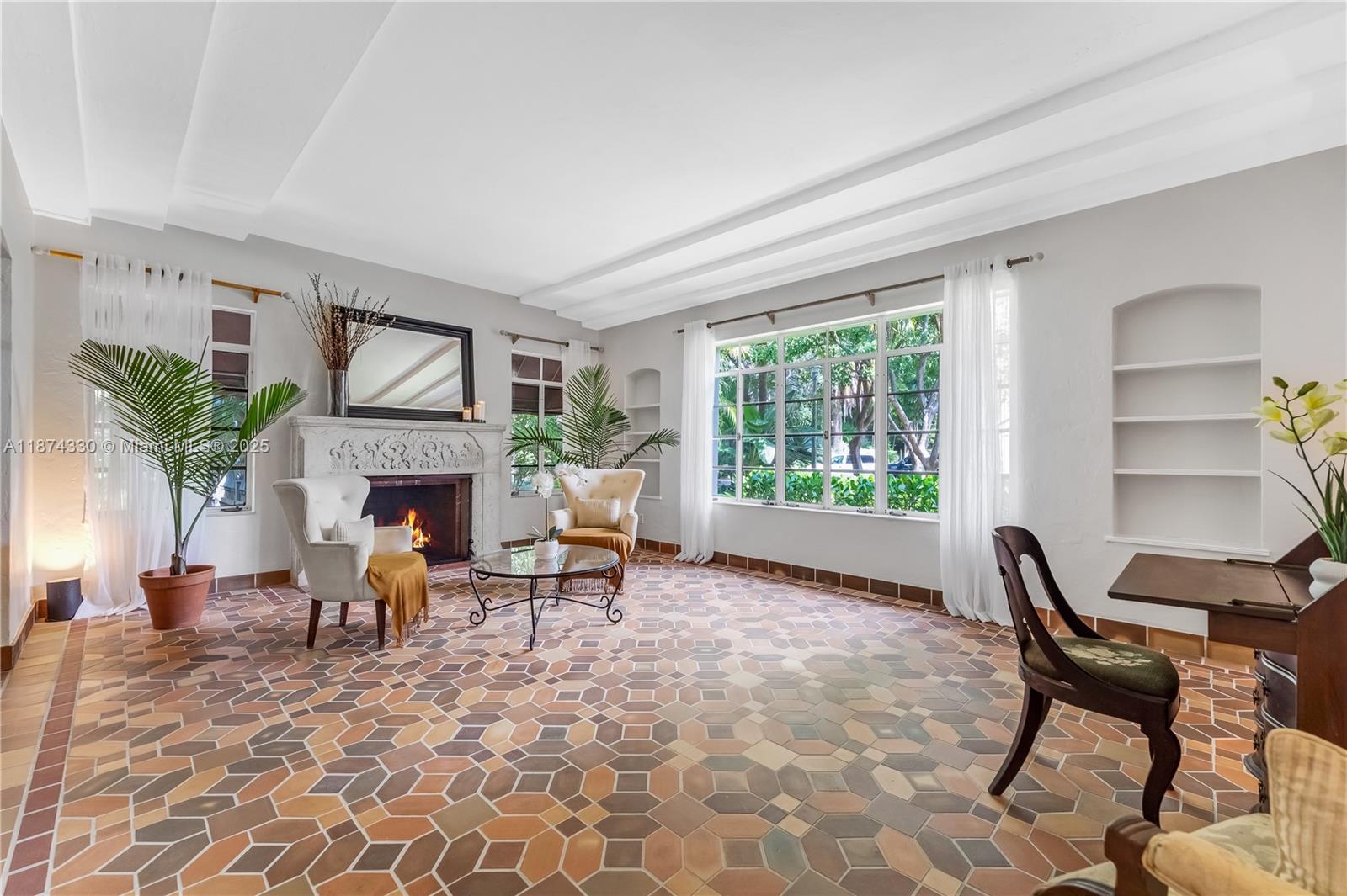 492 NE 55th St