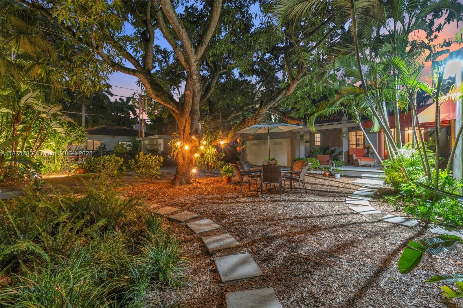 492 NE 55th St