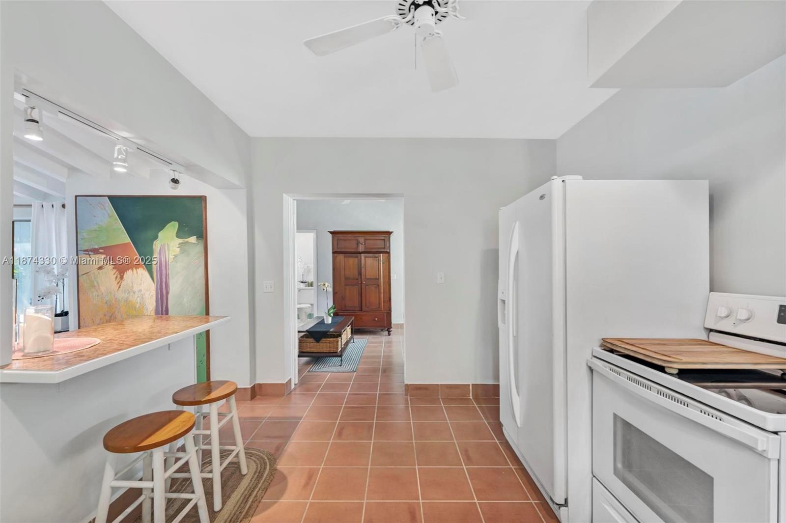 492 NE 55th St