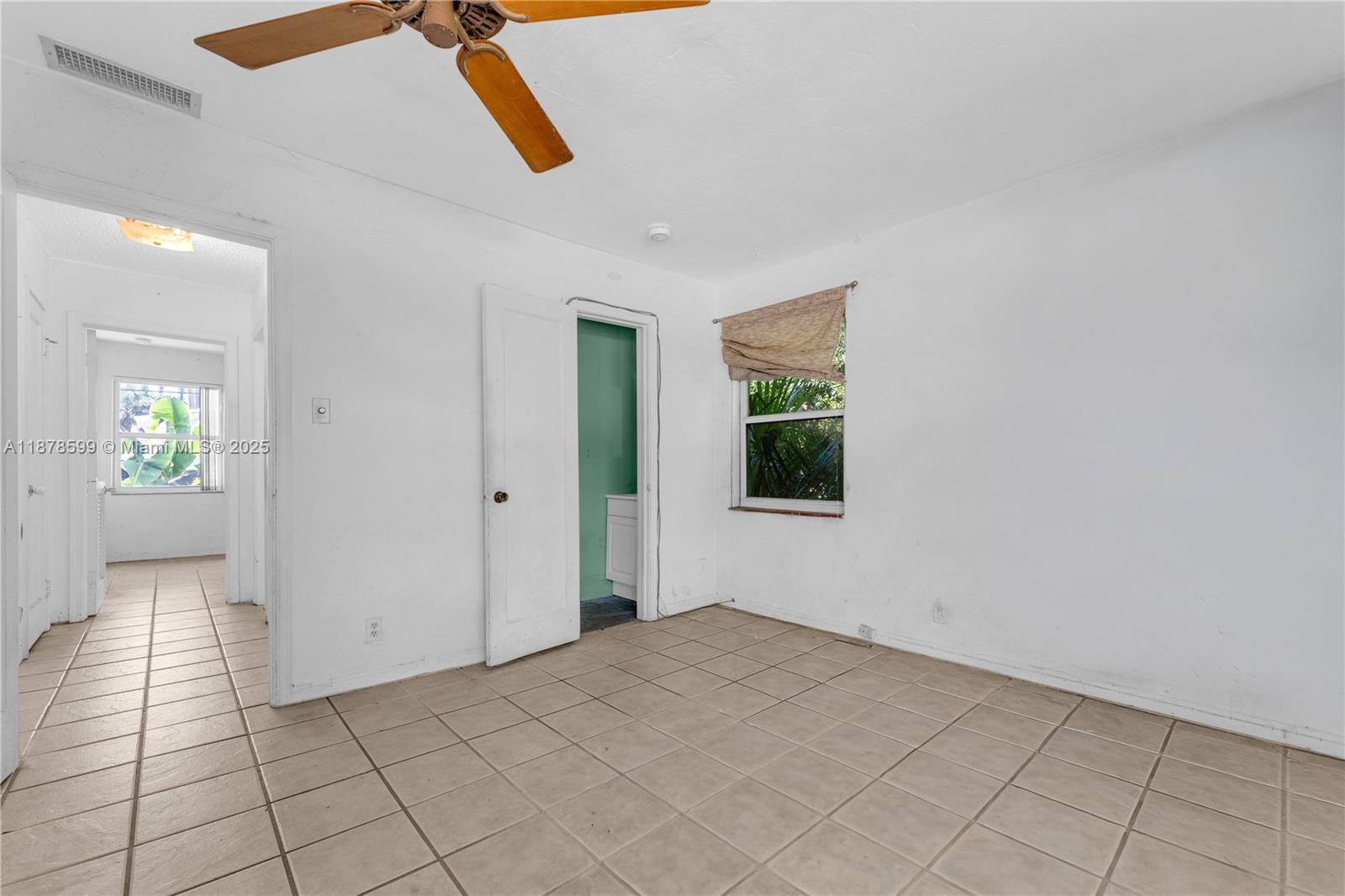 1146 Polk St