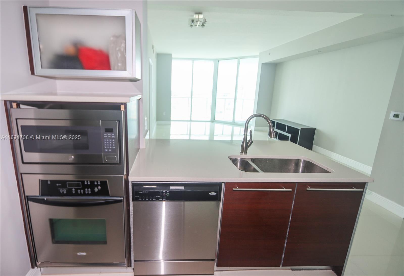 1900 N Bayshore Dr # 2216