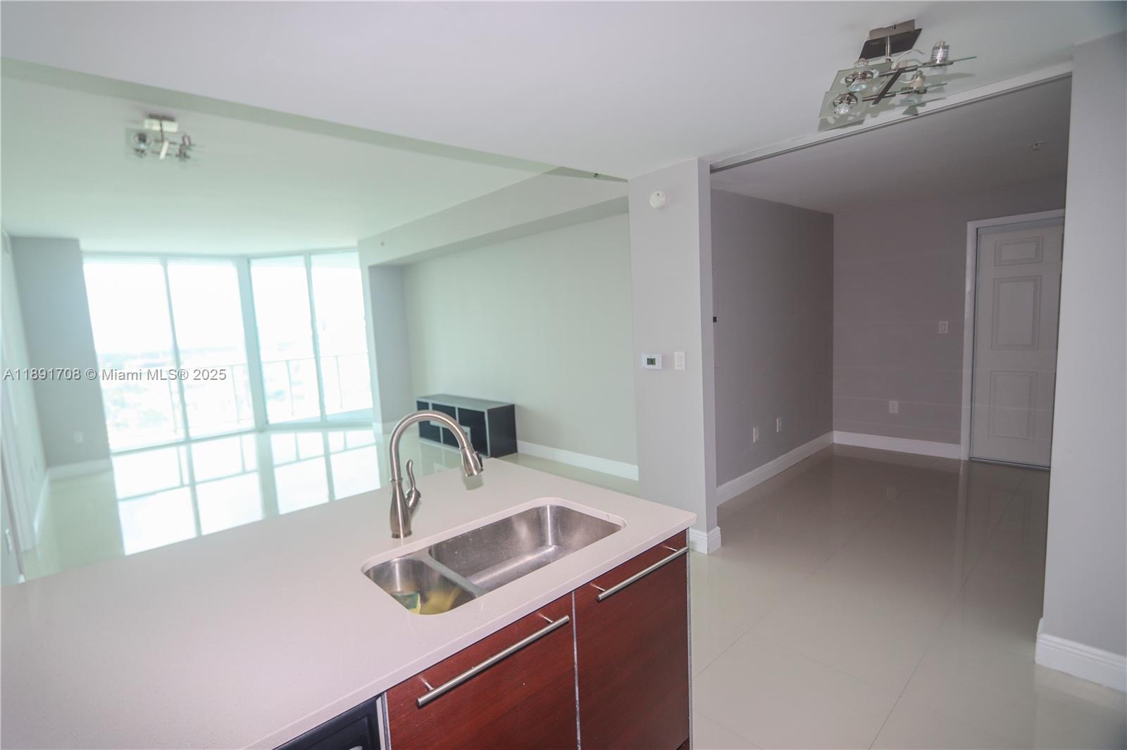 1900 N Bayshore Dr # 2216