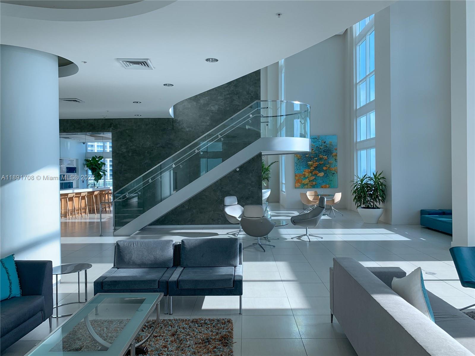 1900 N Bayshore Dr # 2216