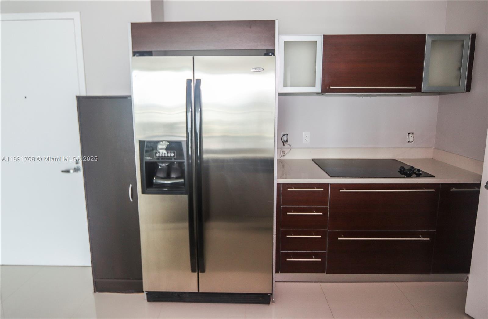 1900 N Bayshore Dr # 2216