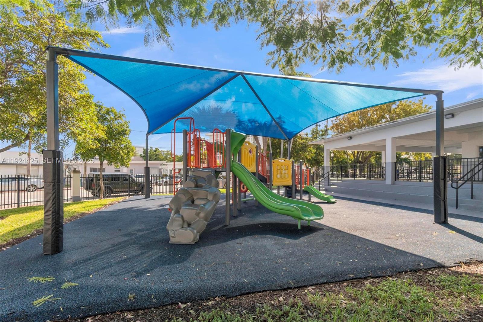 8080 Tatum Waterway Dr # 25