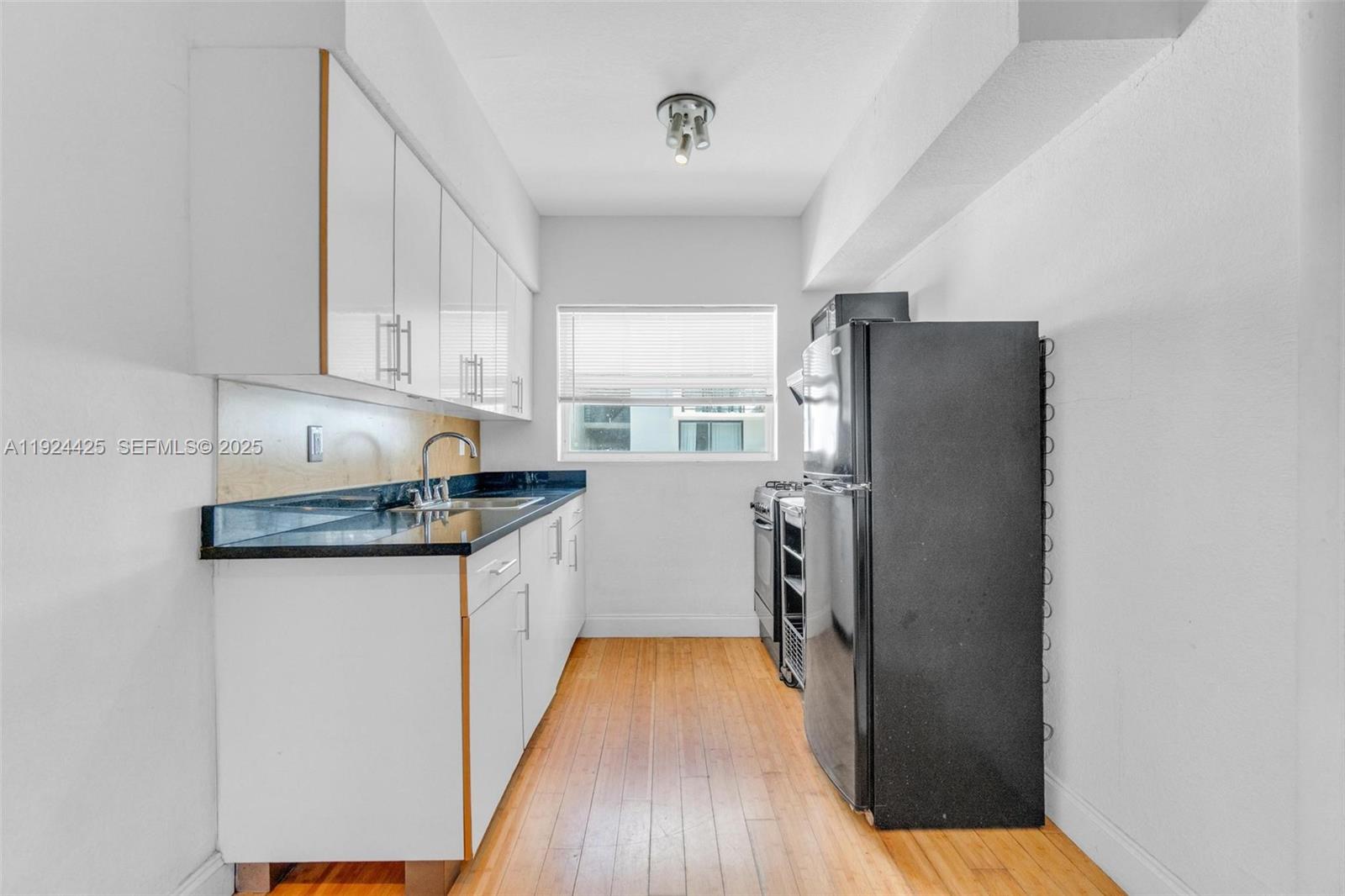 8080 Tatum Waterway Dr # 25