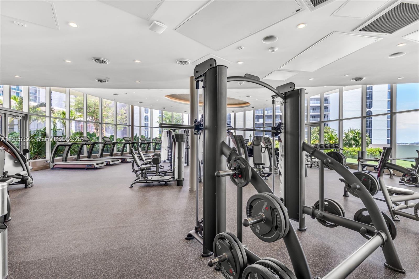 700 NE 24th St # 4402