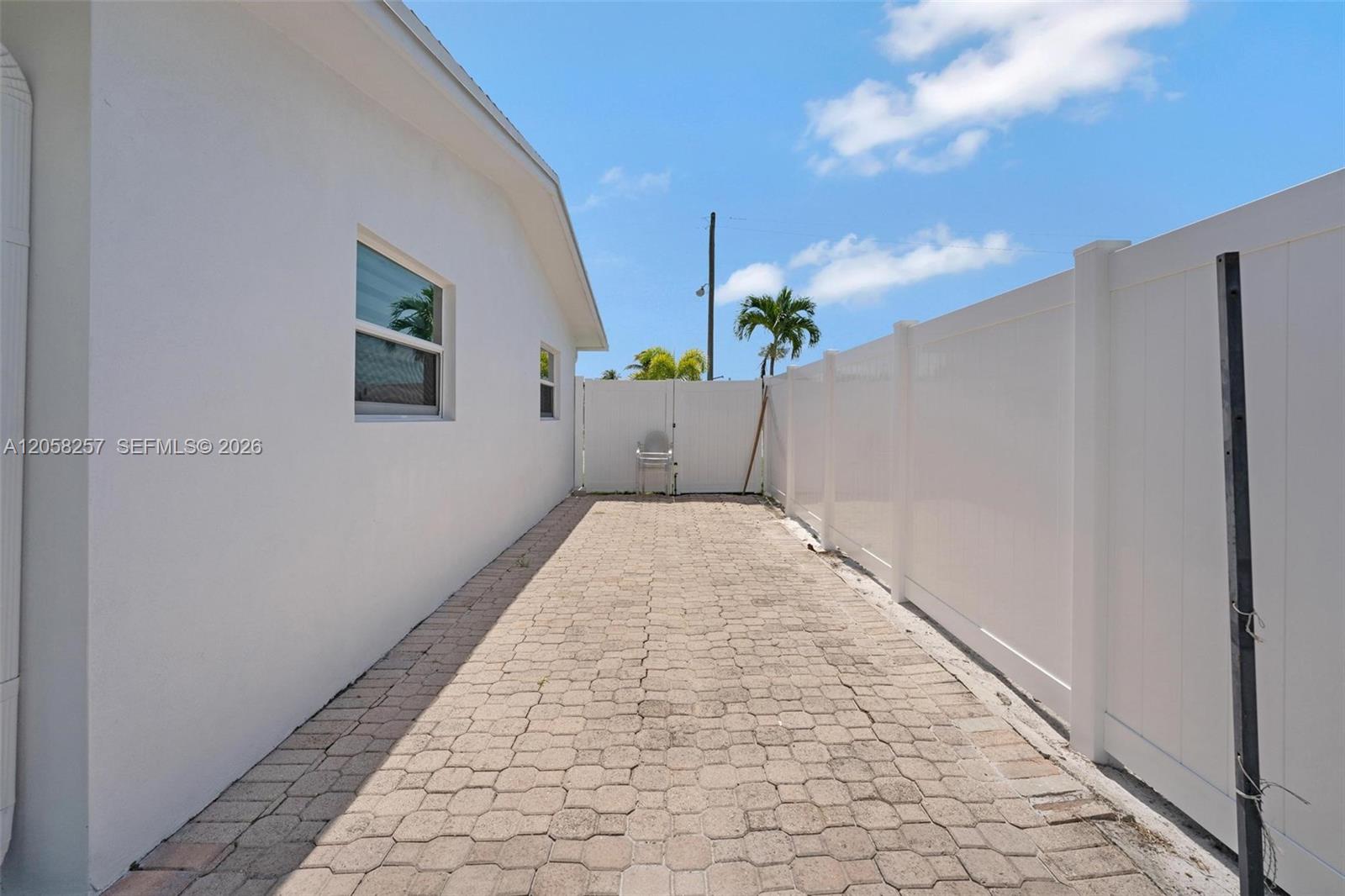 309 SE 3rd Ter