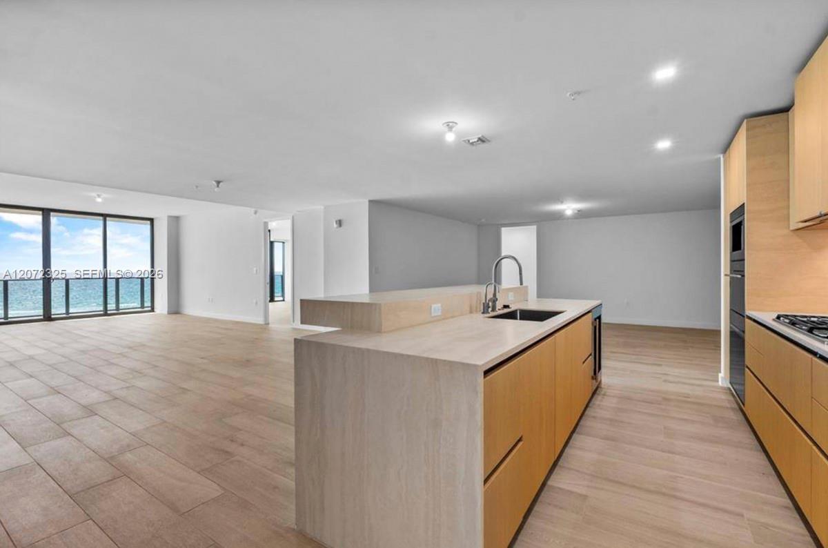 900 N Ocean Blvd # 1202