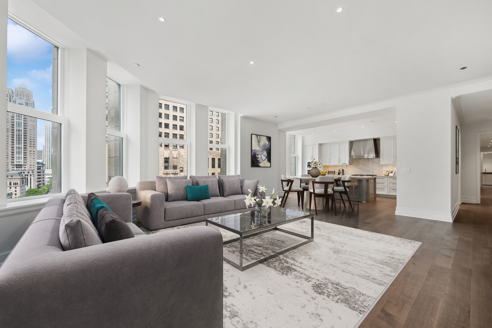 435 N Michigan Avenue Unit: 1003