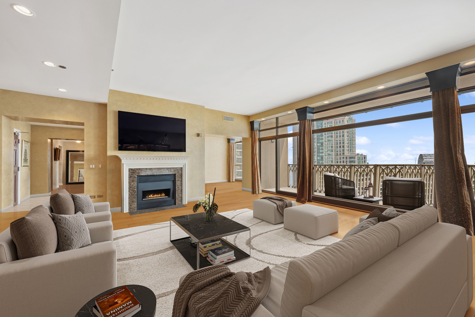 21 E Huron Street Unit: 4402