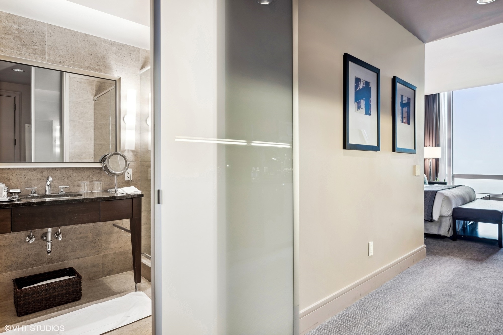 401 N WABASH Avenue Unit: 1718