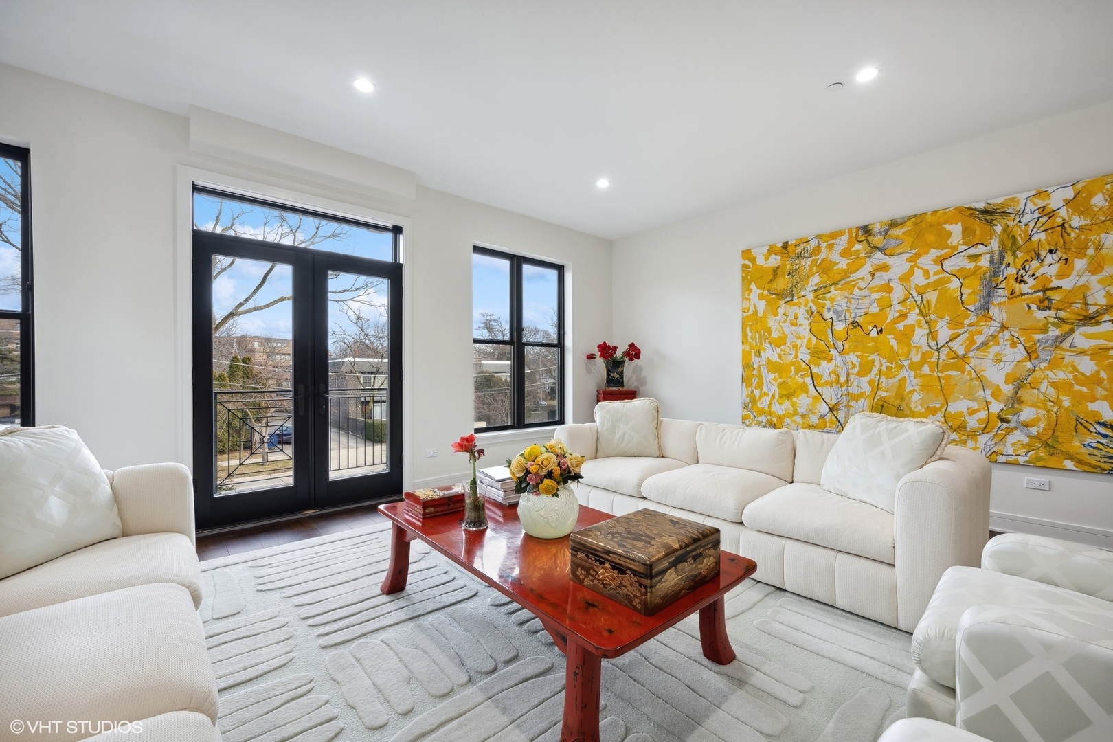 1560 Oakwood Avenue Unit: 205