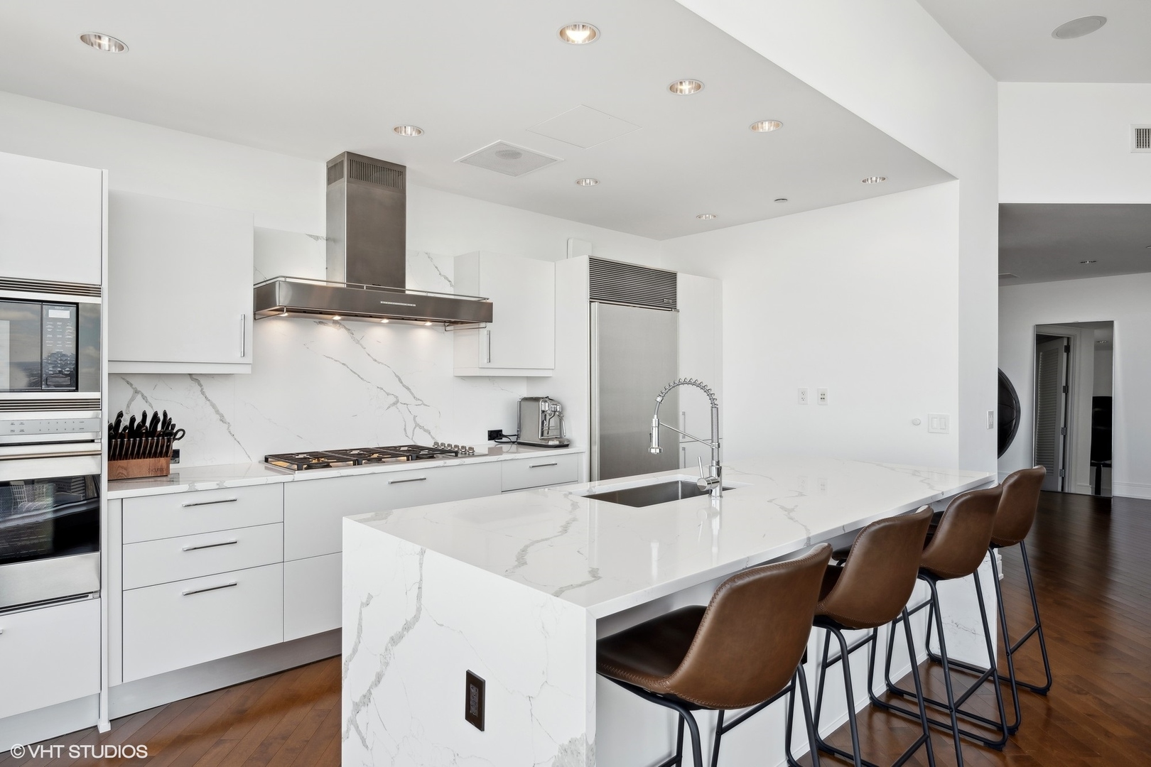 401 N Wabash Avenue Unit: 65D