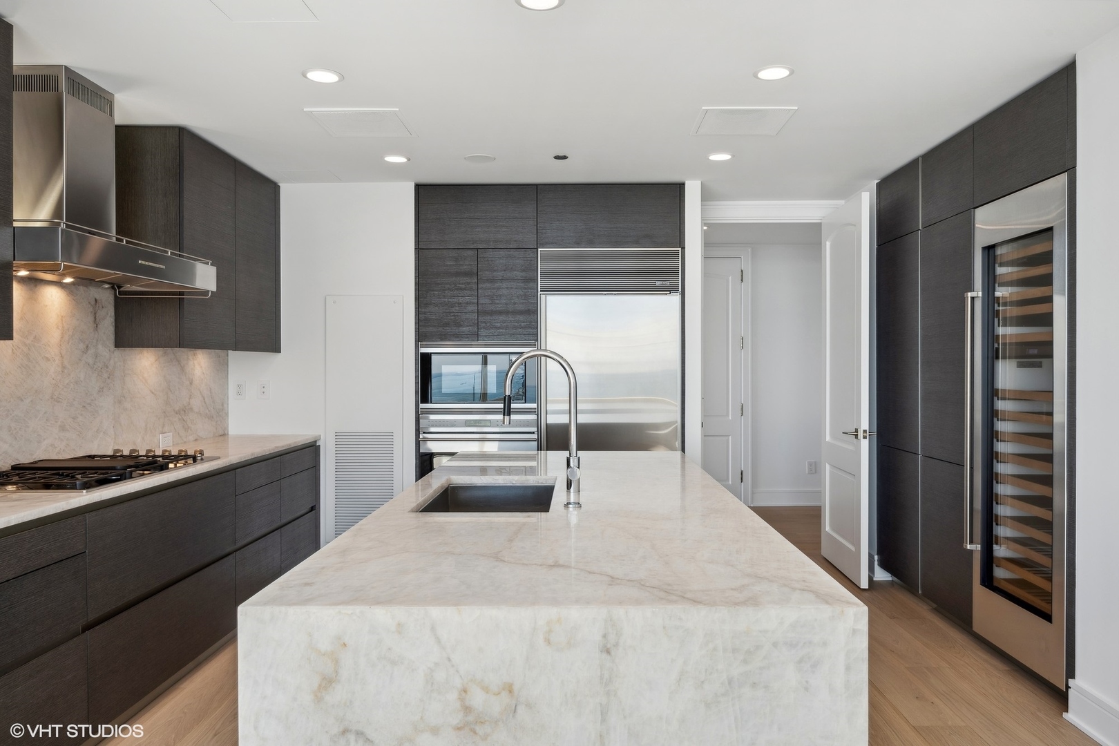 401 N Wabash Avenue Unit: 69E