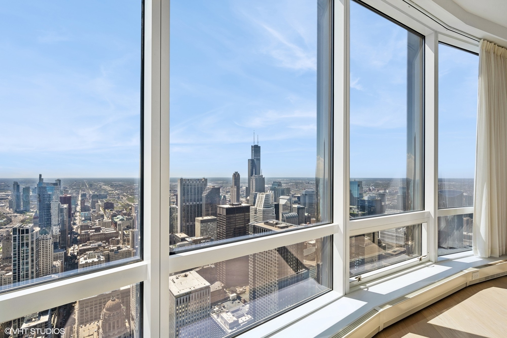 401 N Wabash Avenue Unit: 69E