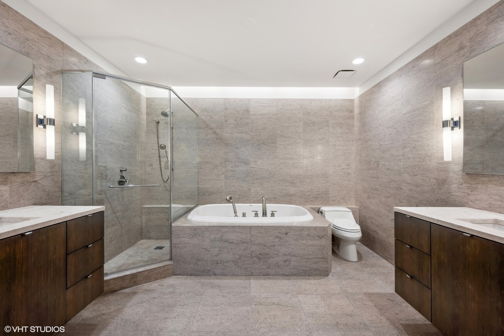 401 N Wabash Avenue Unit: 69E