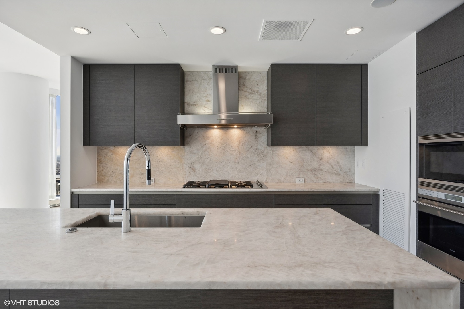 401 N Wabash Avenue Unit: 69E