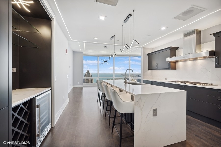 401 N Wabash Avenue Unit: 67E