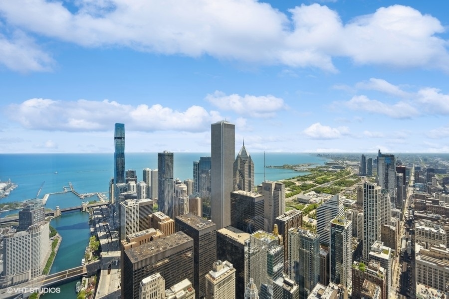 401 N Wabash Avenue Unit: 67E