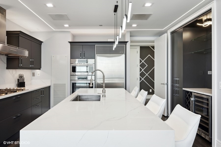 401 N Wabash Avenue Unit: 67E